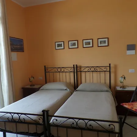 فندق مبيت وإفطار Partenza Funivia 3*